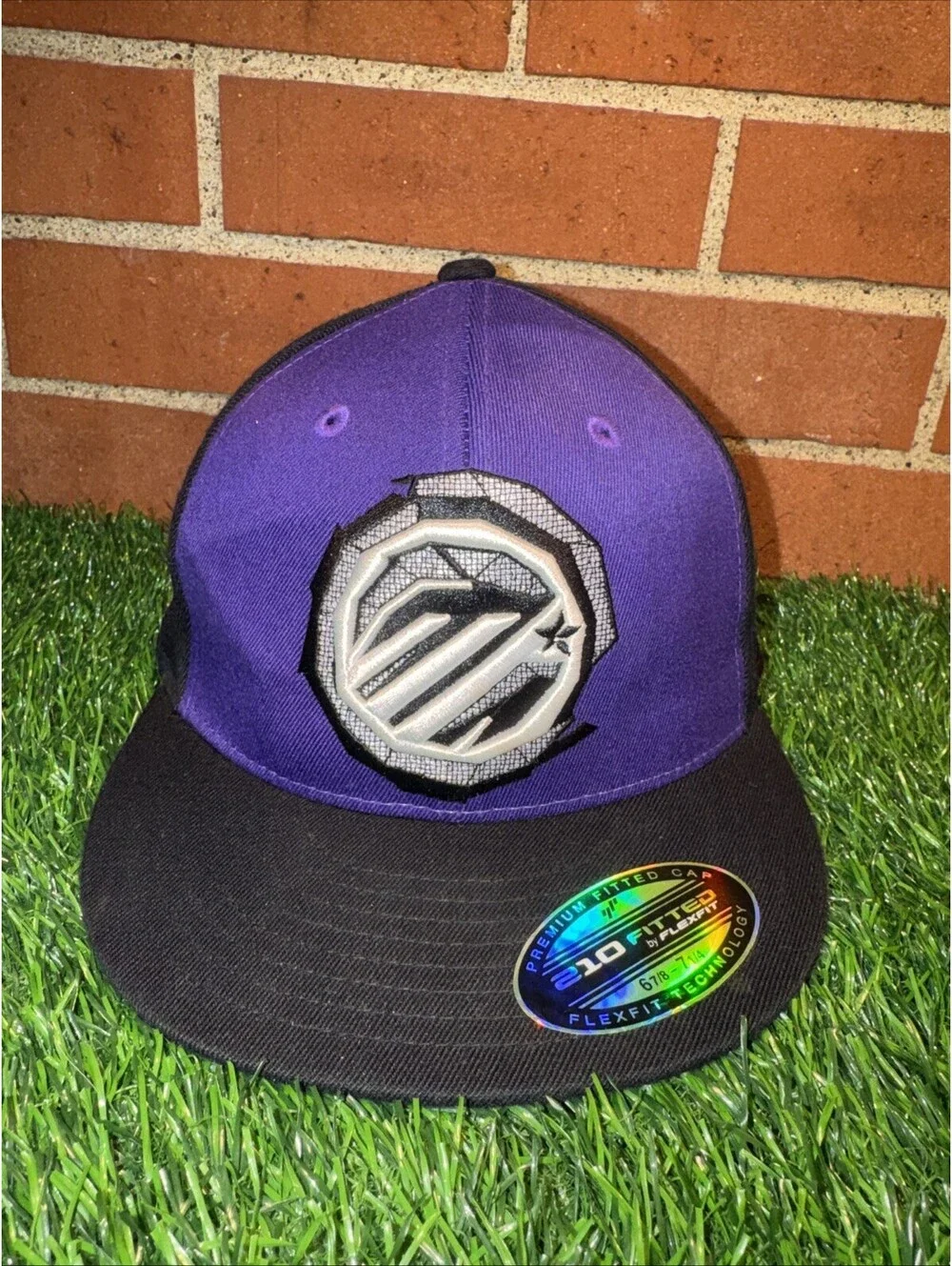 Maverik University Maverik Lacrosse 210 Fitted By FlexFit 6 7/8-7 1/4 Hat